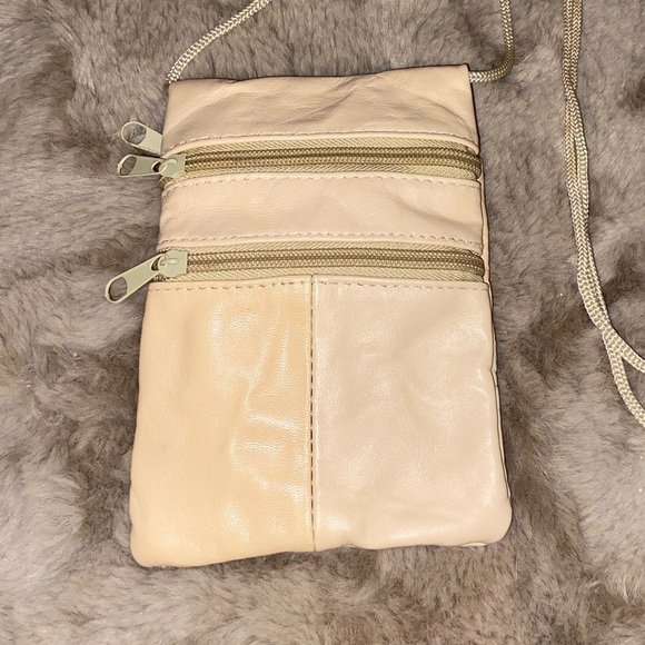 𝅺EUC Vintage Peach Pink Leather Patchwork Mini Shoulder Bag 5 x 7”/ 21.5” Strap - Picture 4 of 10